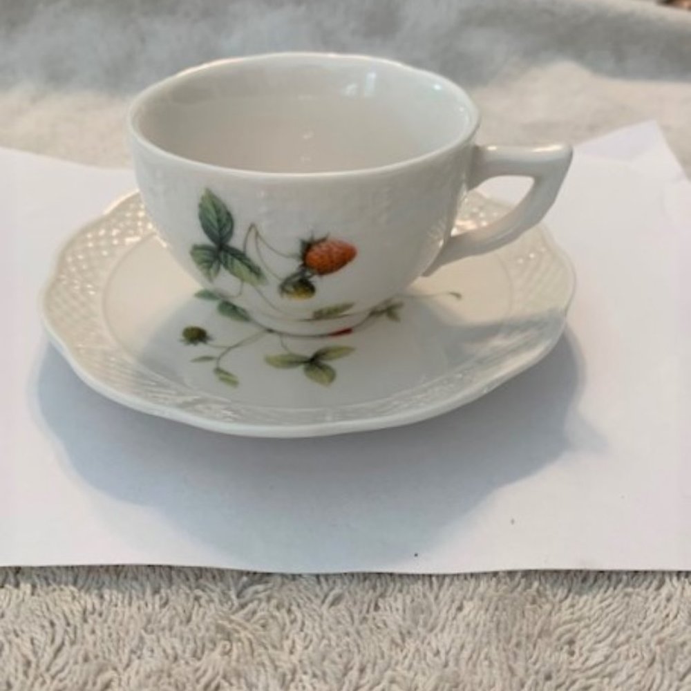 Nantucket HomeTeacup/Saucer